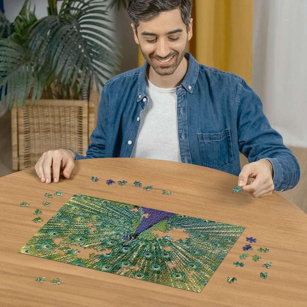 Peacock - Highlight Puzzle - Colorful Animals