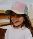 casquette-enfants-bebes-eco-responsable-trucker-rose-vert-hello-hossy.webp