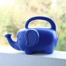 Arrosoir métal éléphants (rouge ou bleu)