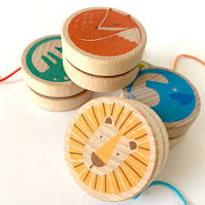 Yoyo Londji bois Mix animaux (Lion, éléphant, chat, renard)
