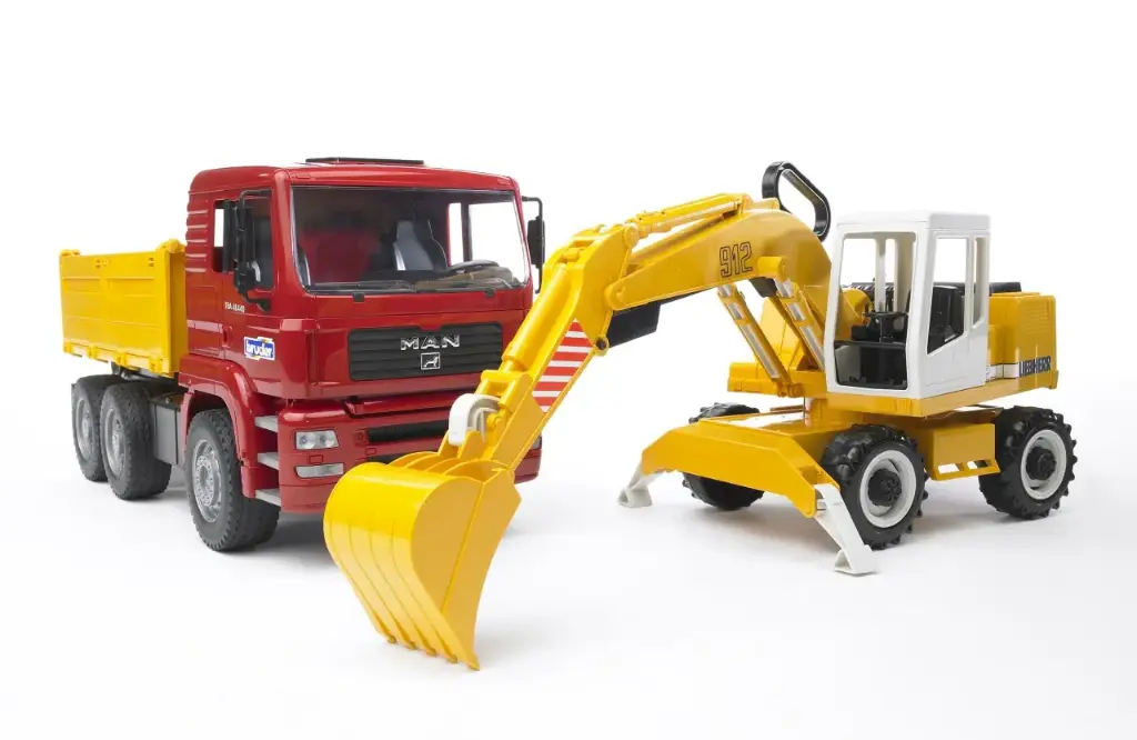 Man constructor truck with escavator
