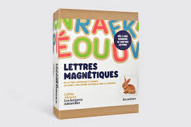 Coffret lettres magnétiques Celine Alvarez