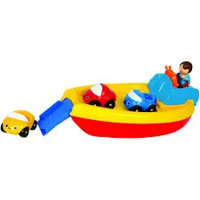 Bateau transbordeur avec 3 voitures