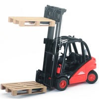 Bruder - Chariot élévateur Linde H30D avec dispositif d'attelage