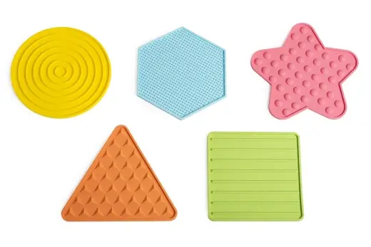 Lot de 5 tapis sensoriels texturés