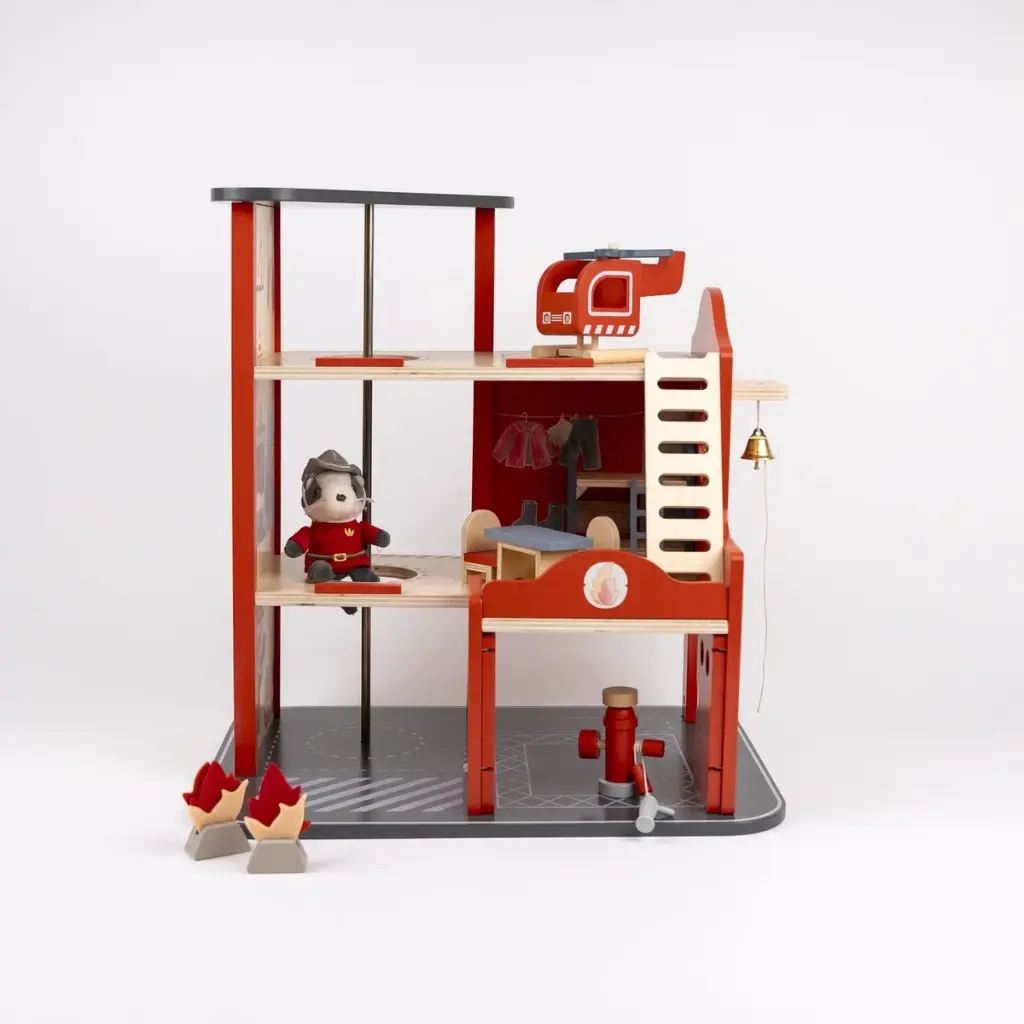 Grande caserne de pompiers avec accessoires et mini ami