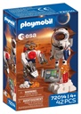 Astronaute de l'ESA avec robot