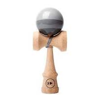 Kendama triple gris