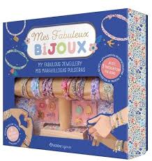 Mes fabuleux bijoux avec presentoir en bois